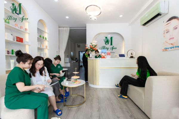 Đội ngũ Mây Spa Tân Phú