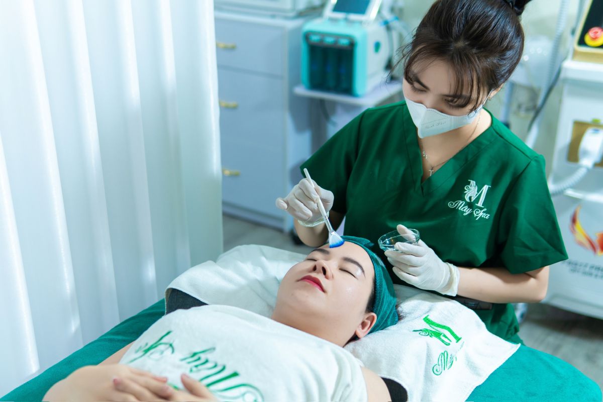 Peel da trị mụn - B&iacute; quyết xử l&yacute; c&aacute;c loại mụn hiệu quả