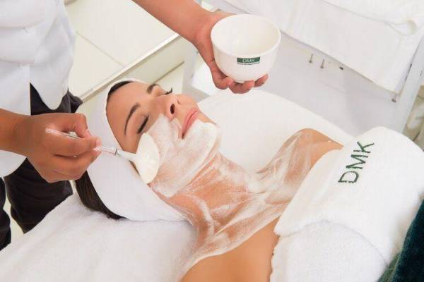 DMK Enzyme Therapy – Căng bóng, trẻ hóa, da khỏe sâu
