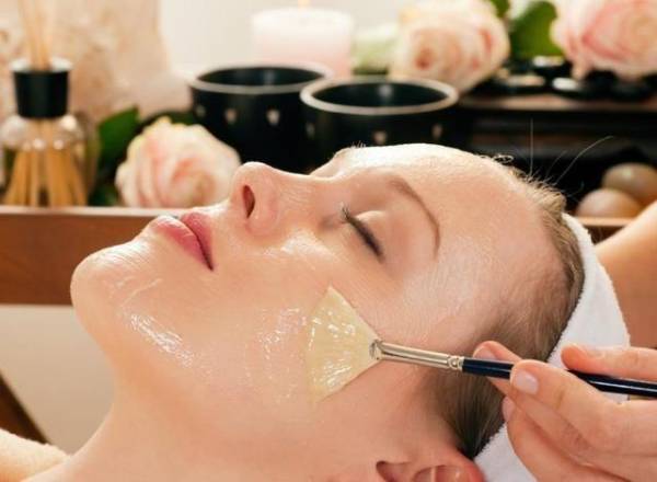 Peel da trị mụn tại Mây Spa – Bí quyết có làn da đẹp sạch bóng dáng mụn