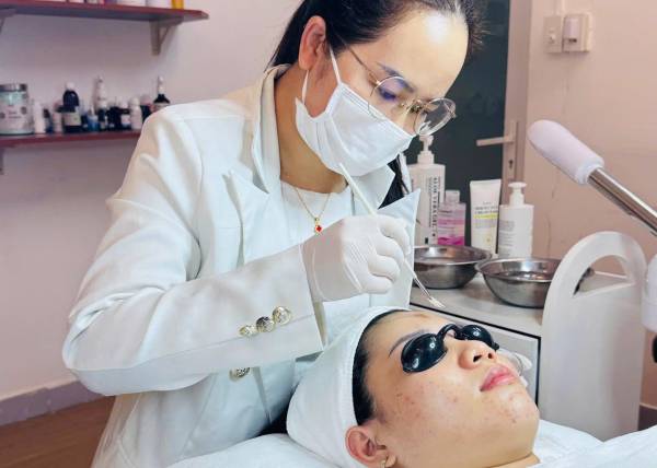 Spa trị mụn chuẩn y khoa uy tín quận Bình Thạnh